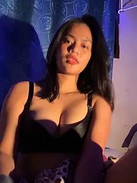 Kiee_19's live cam