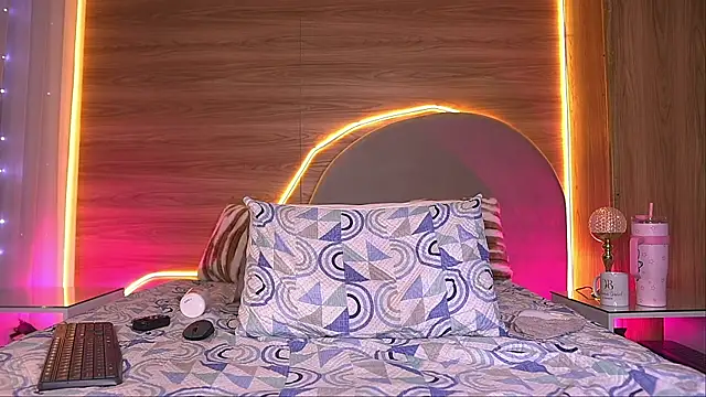 alexaa_walker webcam