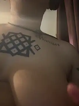 nickytheehawtie webcam