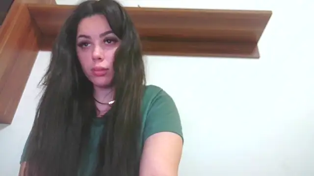 LovelyJulliette webcam