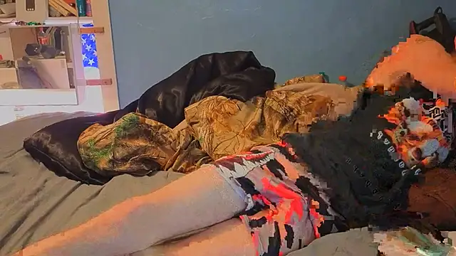 Ilovepussy1911 webcam