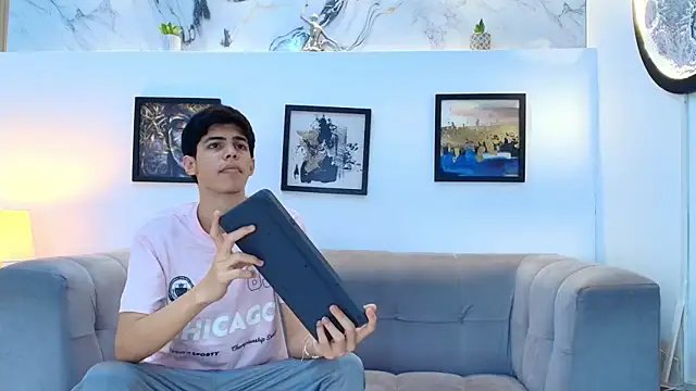 TWINKS_FRIENDS webcam