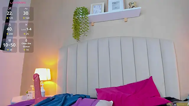 sara_kitten19 webcam