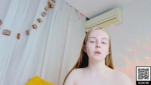 bae_cake_ webcam