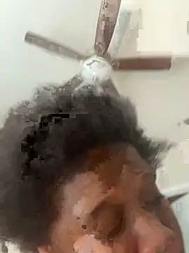 bigmama_deshayyy webcam