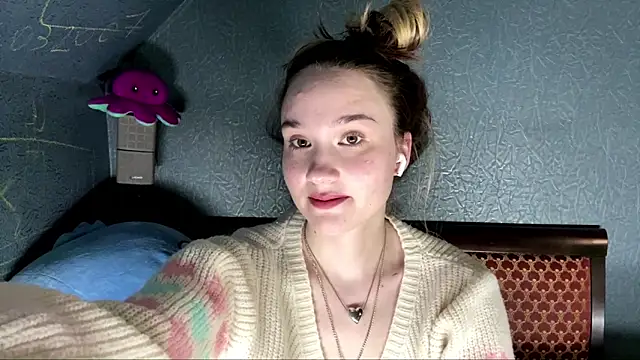 CarmelaLiebherr webcam