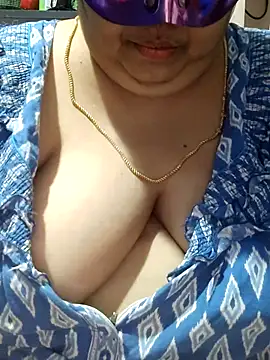 tamilthanushri webcam