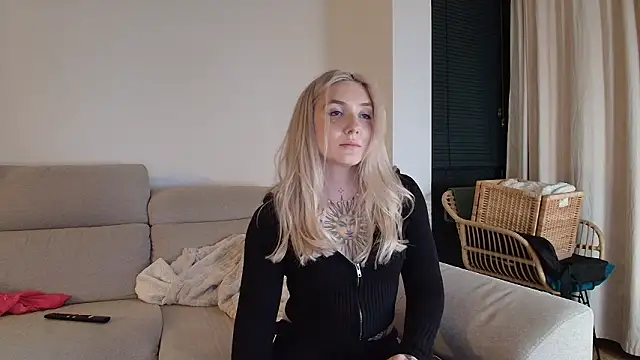 tattoobbgirl webcam