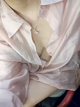 Alone_nothing webcam