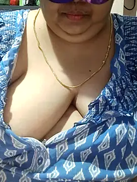 Webcam Model (tamilthanushri)  is live.Free join now!