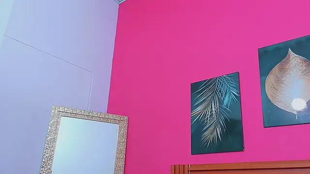 littlee_emilyy_ webcam