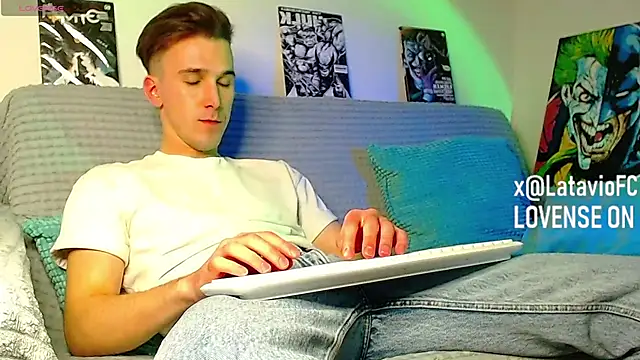 Midnighter_ live sex cam