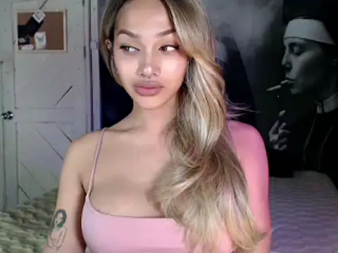 itsmekarinaaa webcam