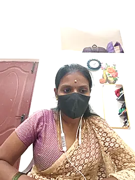 Tamil_Yalini12 webcam