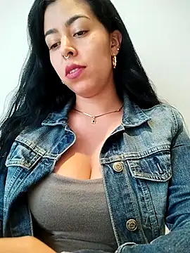 adult web chat Luianna