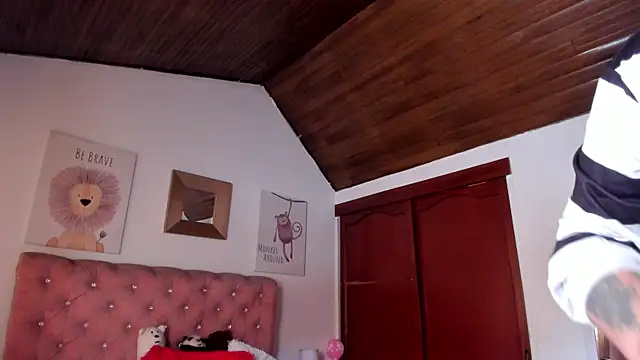 CelessteRedds webcam