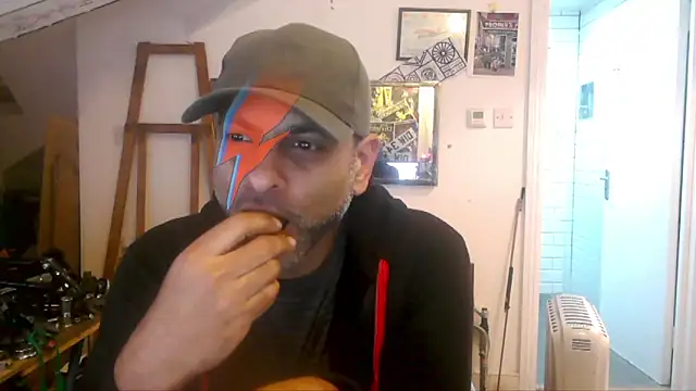 mista_sista_fista webcam