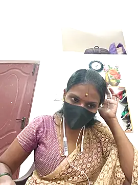 Webcam Model (Tamil_Yalini12)  is live.Free join now!