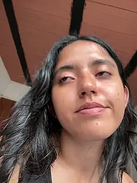 ViolettaSummer webcam