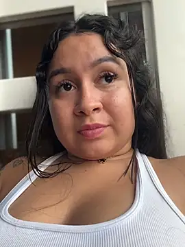 Pretty_Isadora webcam