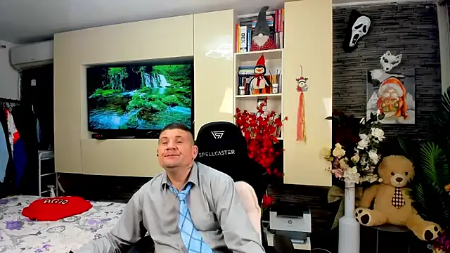 SpartacusDaddy48 webcam