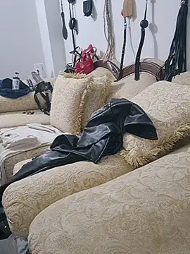 AmelieMartinez webcam