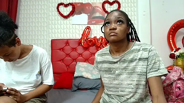 orianna_and_sasha webcam