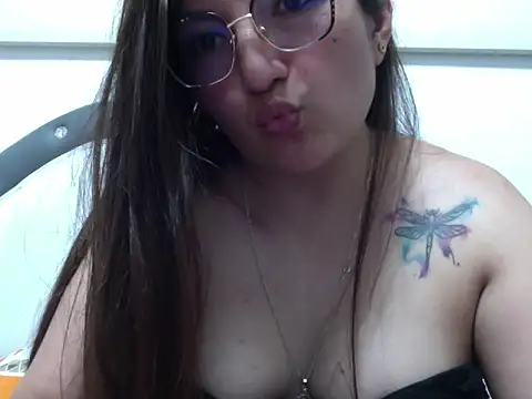 ROOSS_TATTOO webcam