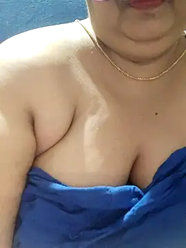 tamilthanushri webcam