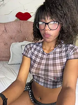 morena_fire - Morena_fire's free webcam - UK Sex Cams