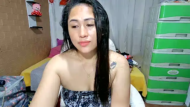 Filipina_Desire webcam