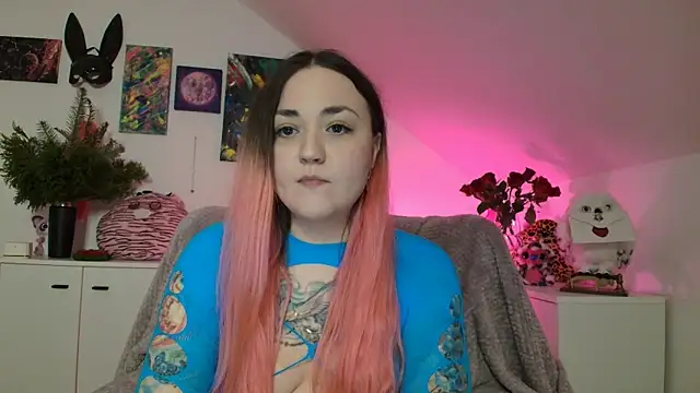 PinkHurricaneOfficial webcam