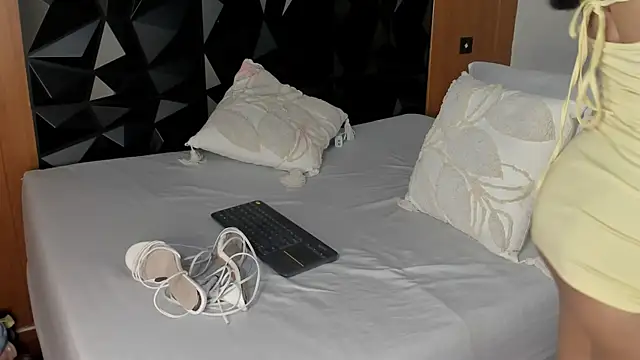 Wendy_Marchall webcam