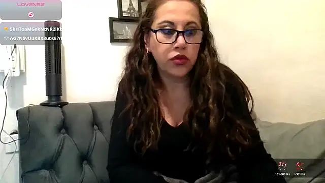 MirandaLatinaLovely webcam