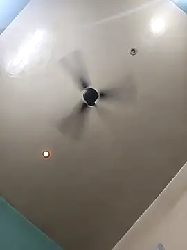 Eshwari_Chopra webcam