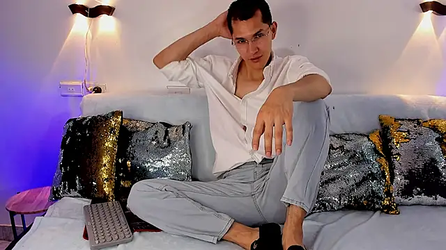 milandavid1 - MilanDavid1's free webcam - UK Sex Cams