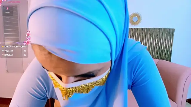 Aminaa_Kaarim webcam