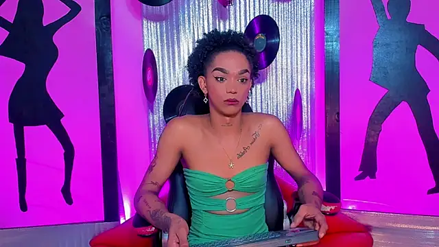 nickyminach_ live sex cam