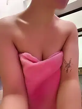 Victoria_Beaumont webcam