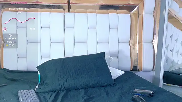 EbonyCoWorker webcam