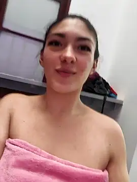 Victoria_Beaumont webcam