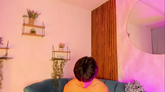 cheys_mast (M twink) - remove shirt