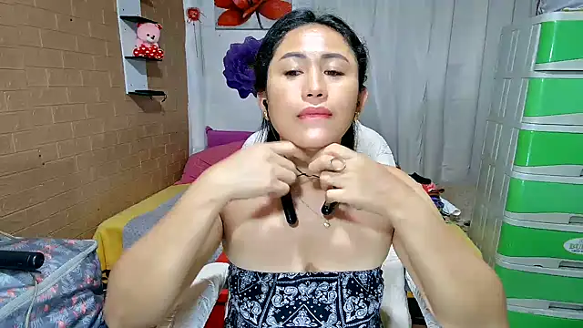 Filipina_Desire webcam