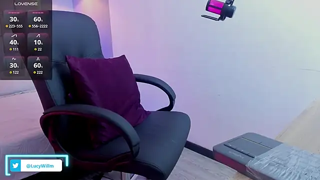 Lucy_Williiams webcam