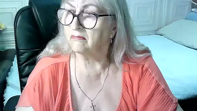 lolkaalyss - LolkaAlyss's free webcam - UK Sex Cams