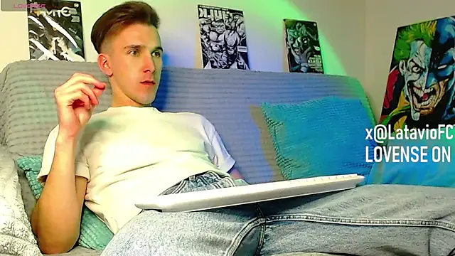 midnighter_ - Midnighter_'s free webcam - UK Sex Cams