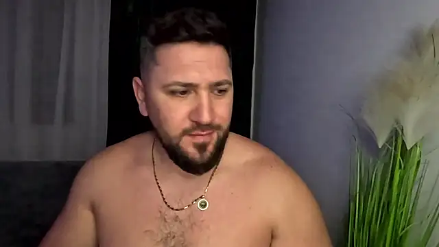 Gold_Alpha_Boy webcam