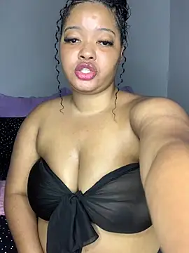 miss_randomly webcam