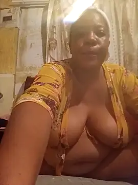 boobsqueenxo webcam