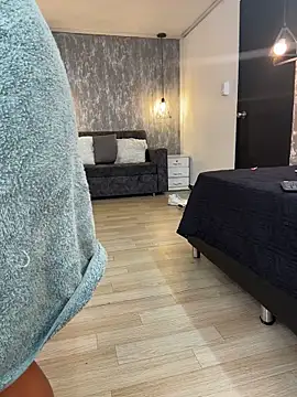 Alahia_Betancurr webcam